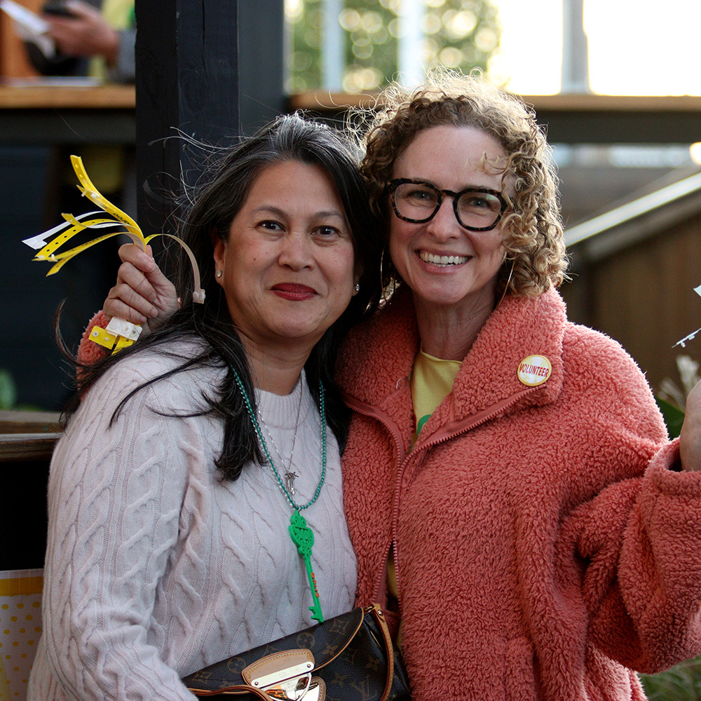 two happy women at bennaroo
